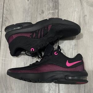 Nike Women's Black and Pink Air Max Sneakers